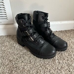Combat boots women’s black